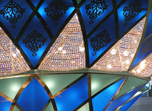 Центральная люстра в молельном зале Кул Шарифа